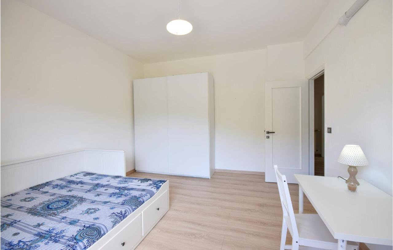 Amazing Apartment In Rapallo With Kitchen Esterno foto