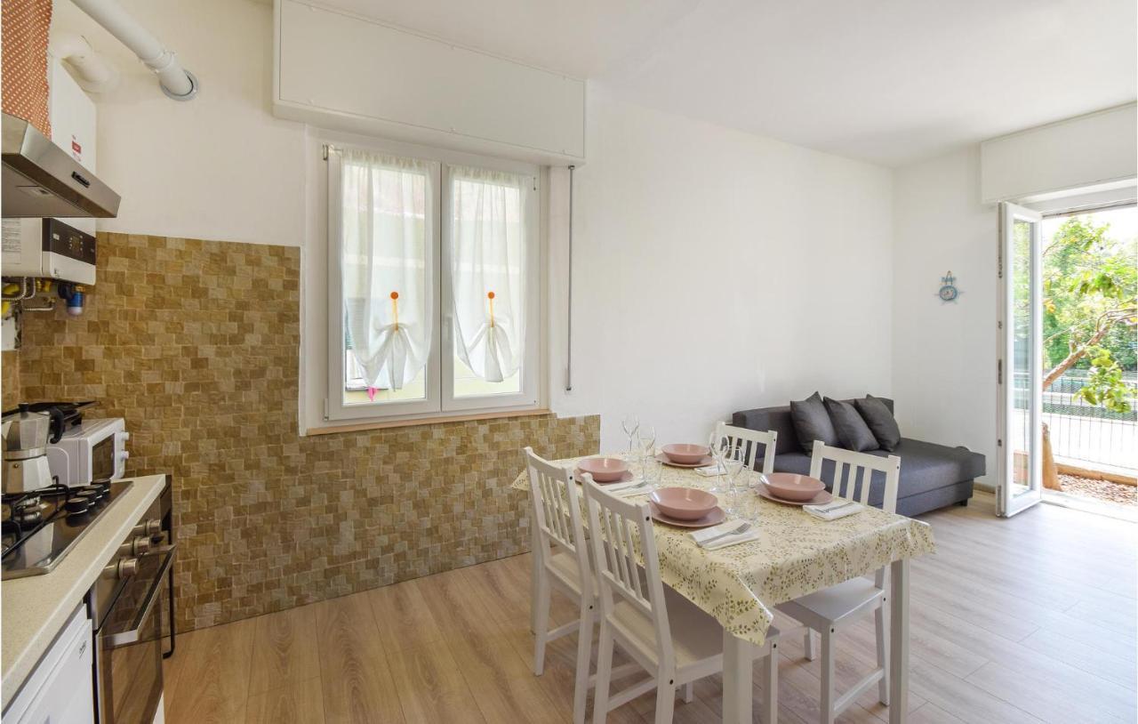 Amazing Apartment In Rapallo With Kitchen Esterno foto
